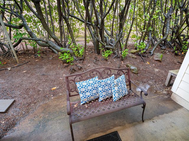 61 CHURCH St, Lake Oswego, OR 97034