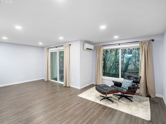 61 CHURCH St, Lake Oswego, OR 97034