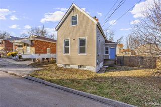 119 E Cartwright Avenue, St Louis, MO 63125