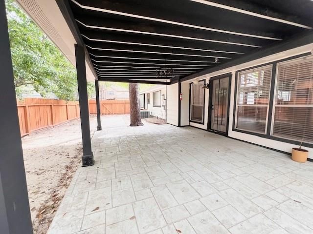 40 Country Forest Court, The Woodlands, TX 77380