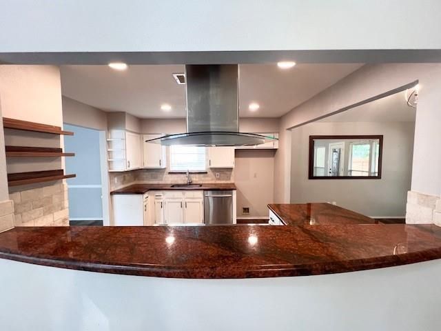 40 Country Forest Court, The Woodlands, TX 77380