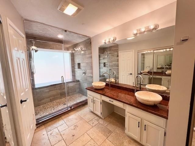 40 Country Forest Court, The Woodlands, TX 77380