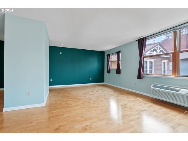 1134 Sw JEFFERSON St 309, Portland, OR 97201