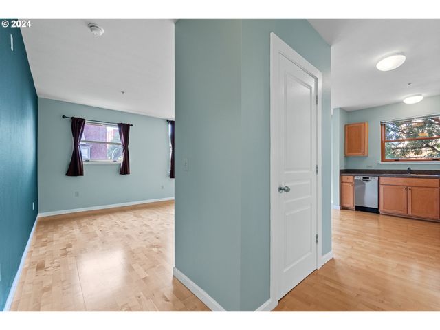 1134 Sw JEFFERSON St 309, Portland, OR 97201