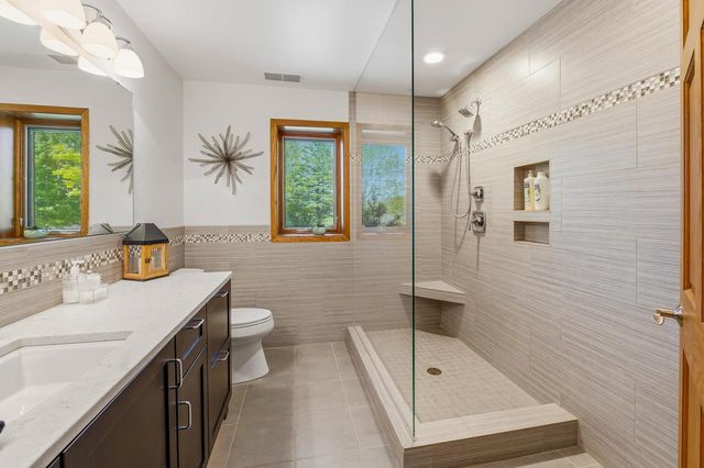 N6596 Riverview ROAD, Plymouth, WI 53073