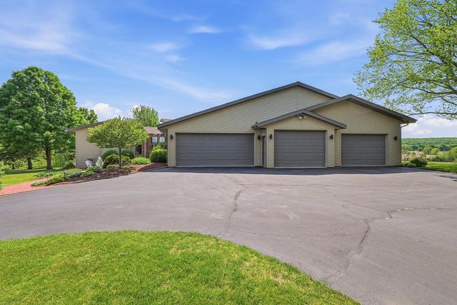 N6596 Riverview ROAD, Plymouth, WI 53073