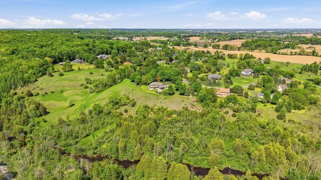 N6596 Riverview ROAD, Plymouth, WI 53073