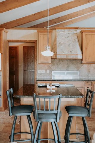 N6596 Riverview ROAD, Plymouth, WI 53073