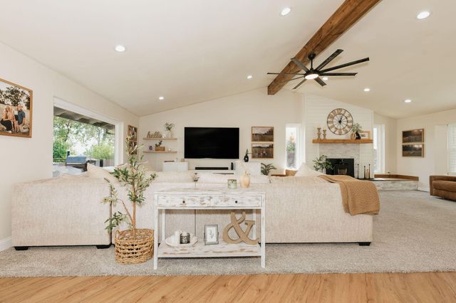 4204 Sudden Wind Court, Redding, CA 96001