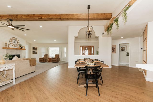 4204 Sudden Wind Court, Redding, CA 96001