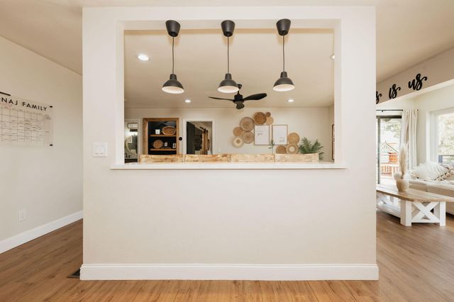 4204 Sudden Wind Court, Redding, CA 96001