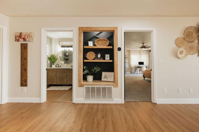 4204 Sudden Wind Court, Redding, CA 96001