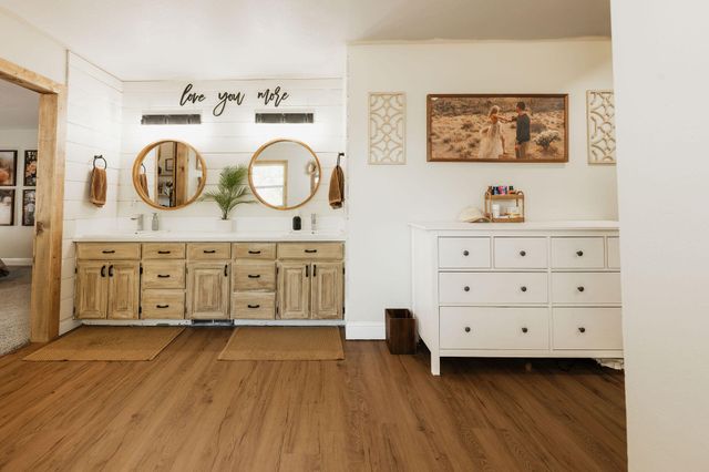 4204 Sudden Wind Court, Redding, CA 96001