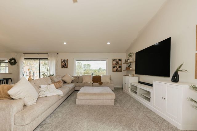 4204 Sudden Wind Court, Redding, CA 96001