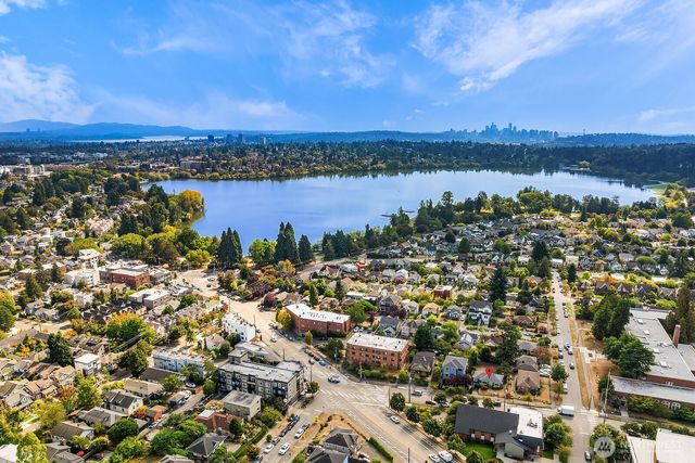 1309 N 80th Street, Seattle, WA 98103