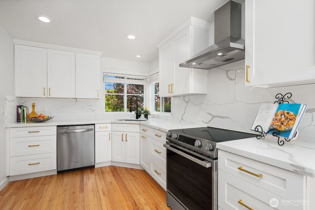 1309 N 80th Street, Seattle, WA 98103