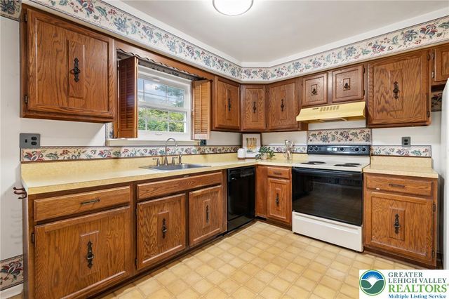 1615 Valley Forge Road, South Whitehall Twp, PA 18104