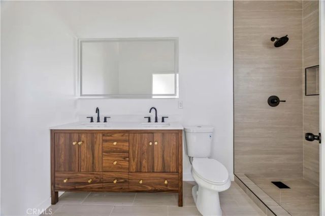 10905 Dalerose Avenue, Inglewood, CA 90304