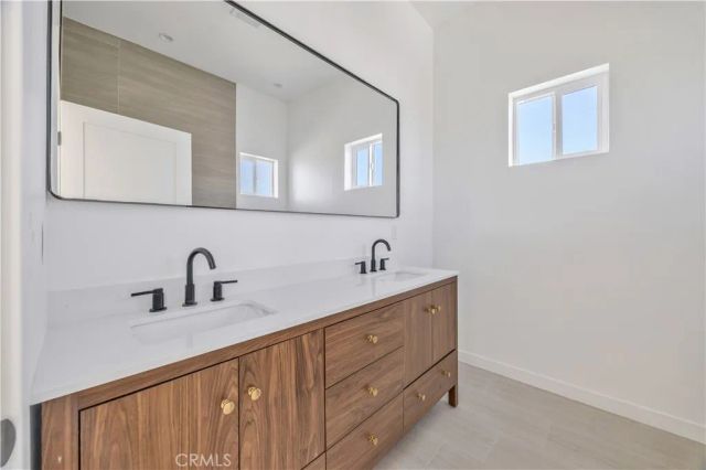 10905 Dalerose Avenue, Inglewood, CA 90304