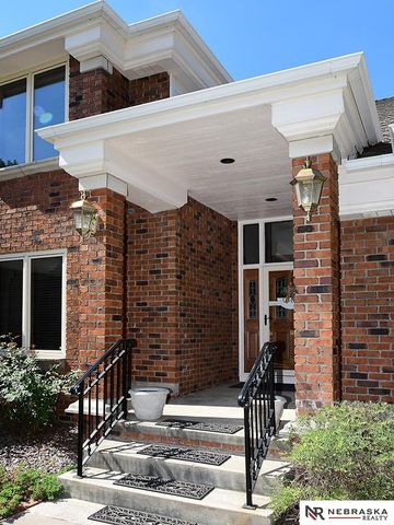 15835 Burt Street, Omaha, NE 68118