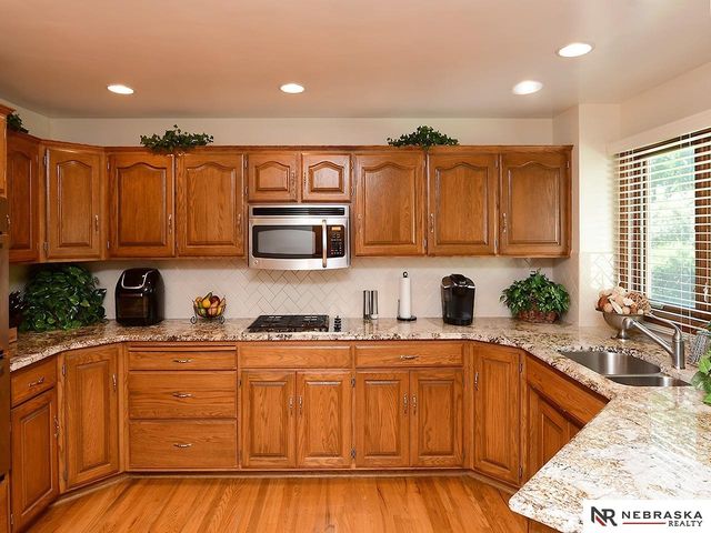 15835 Burt Street, Omaha, NE 68118