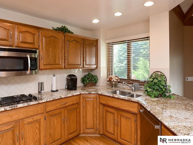 15835 Burt Street, Omaha, NE 68118