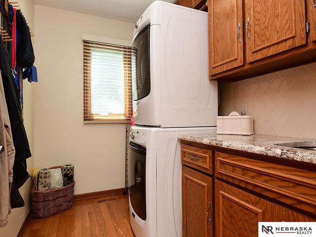 15835 Burt Street, Omaha, NE 68118