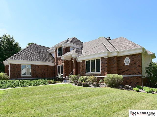 15835 Burt Street, Omaha, NE 68118