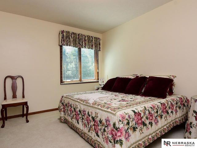 15835 Burt Street, Omaha, NE 68118
