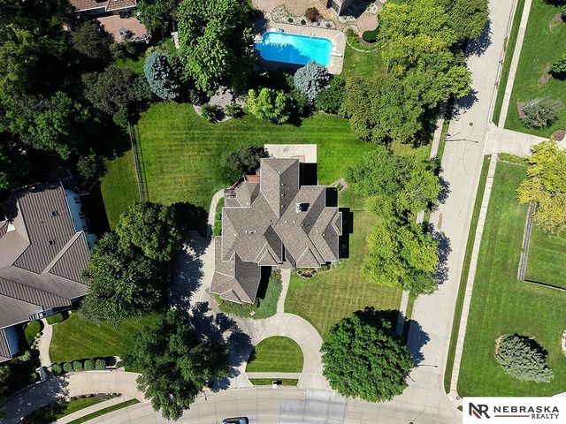 15835 Burt Street, Omaha, NE 68118