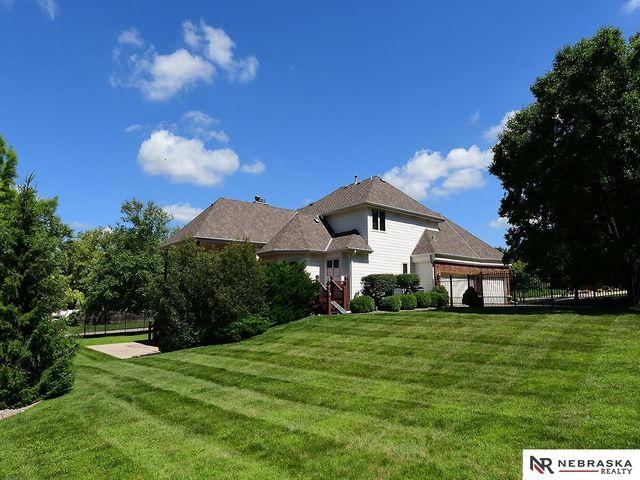 15835 Burt Street, Omaha, NE 68118