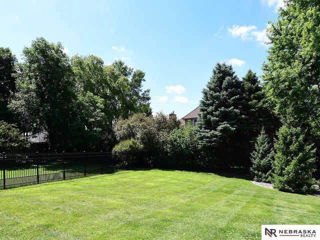 15835 Burt Street, Omaha, NE 68118