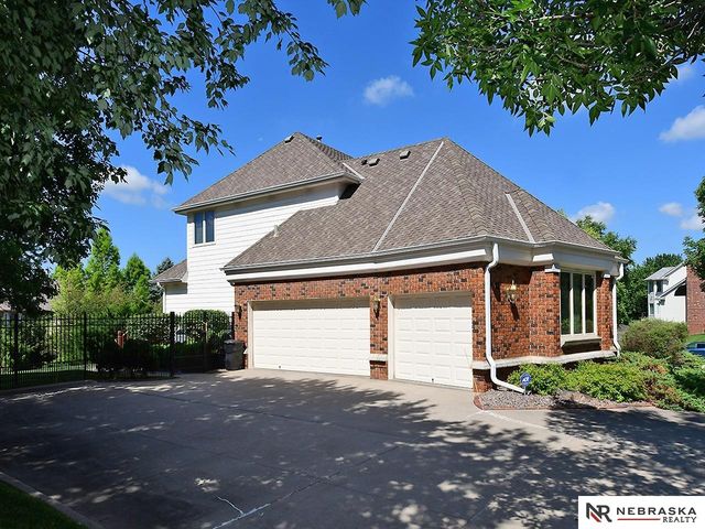 15835 Burt Street, Omaha, NE 68118