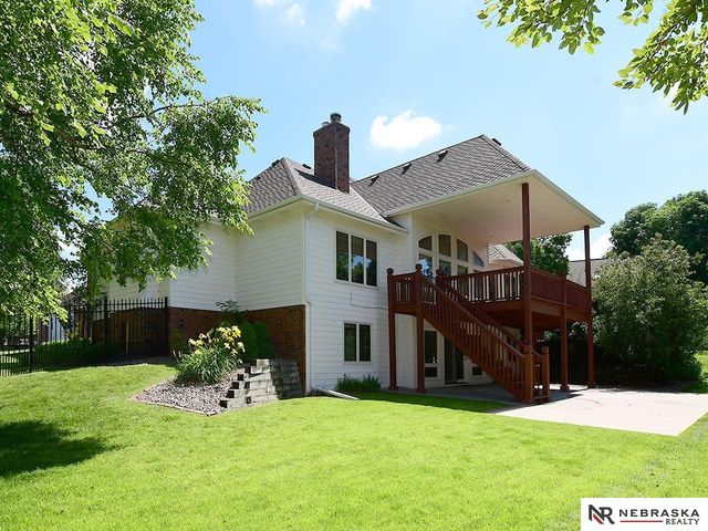 15835 Burt Street, Omaha, NE 68118