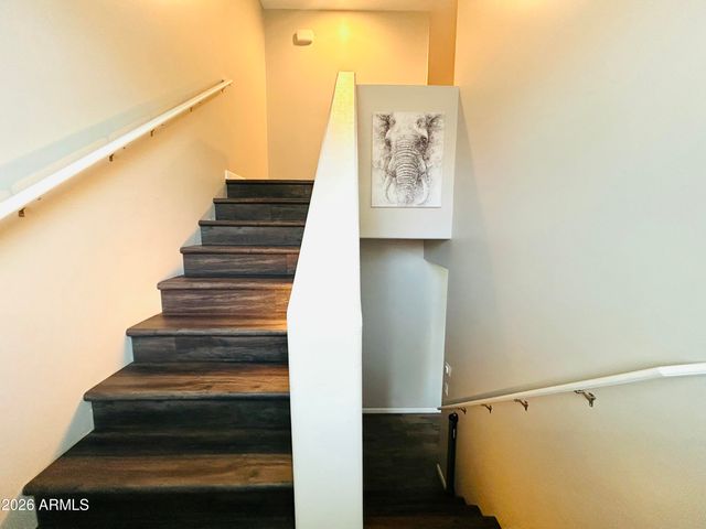 1910 E MISSOURI Avenue, Phoenix, AZ 85016