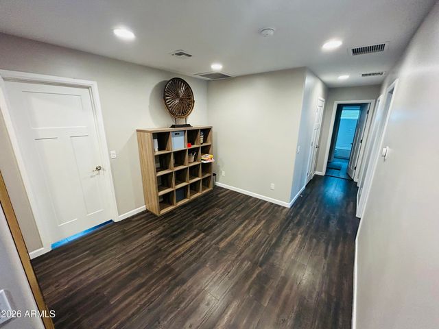 1910 E MISSOURI Avenue, Phoenix, AZ 85016