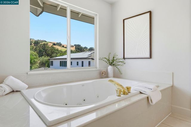 183 Lasata Ct, Danville, CA 94526