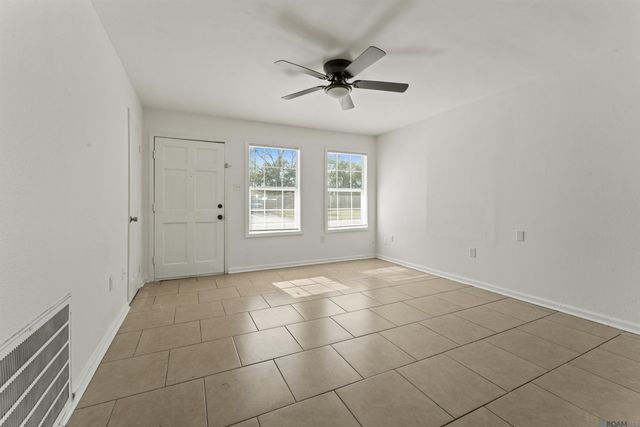 11543 Glenda Dr, Baton Rouge, LA 70815