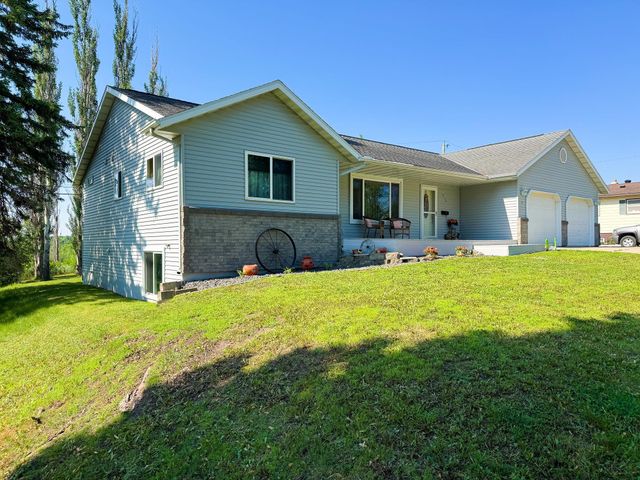 915 W Stanton Avenue, Fergus Falls, MN 56537