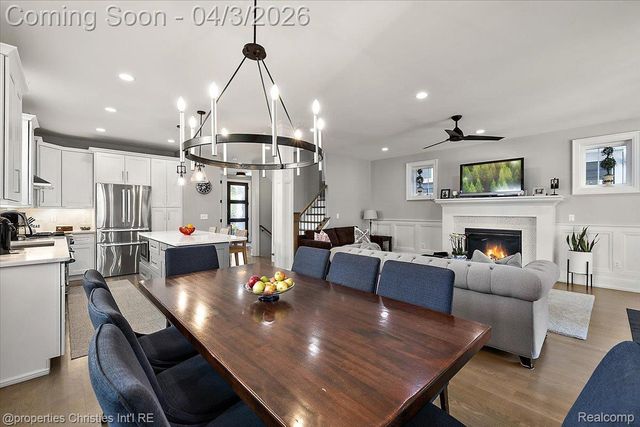 929 N Pleasant Street, Royal Oak, MI 48067