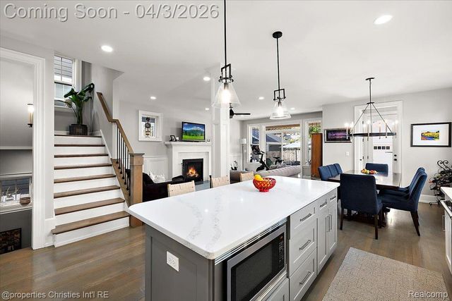 929 N Pleasant Street, Royal Oak, MI 48067