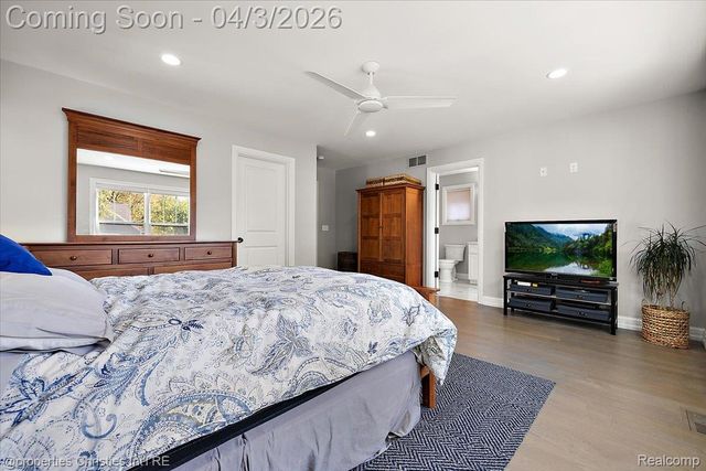 929 N Pleasant Street, Royal Oak, MI 48067