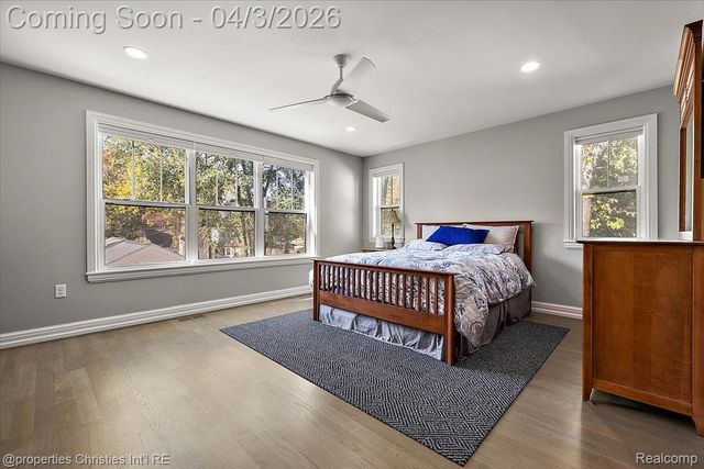 929 N Pleasant Street, Royal Oak, MI 48067