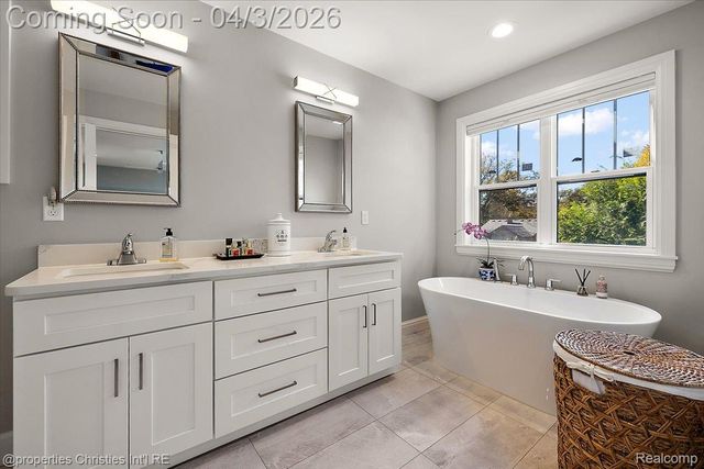 929 N Pleasant Street, Royal Oak, MI 48067