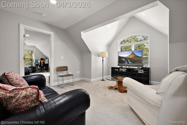 929 N Pleasant Street, Royal Oak, MI 48067