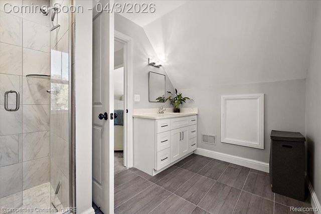 929 N Pleasant Street, Royal Oak, MI 48067