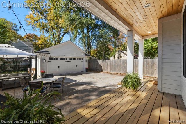 929 N Pleasant Street, Royal Oak, MI 48067