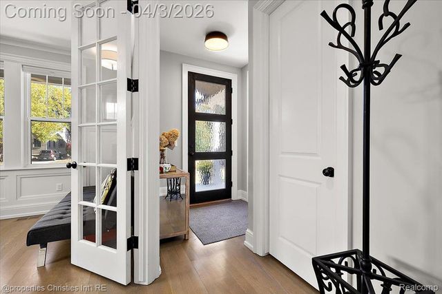 929 N Pleasant Street, Royal Oak, MI 48067