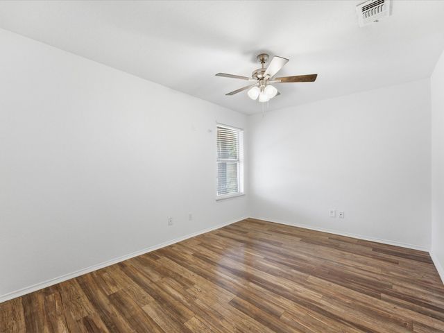 6003 Brookfall Drive, Arlington, TX 76018
