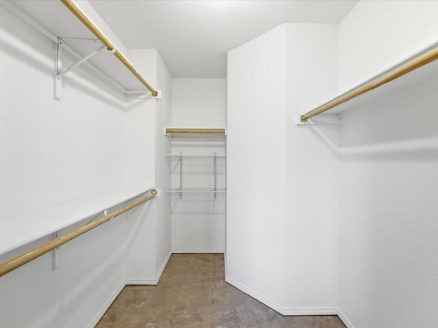 6003 Brookfall Drive, Arlington, TX 76018